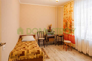 2-к квартира, 57,4 м², 1/10 эт.